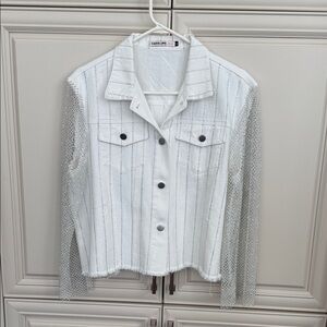 Chic Denim Jacket, mess sleeves  White and Silver Button-Up